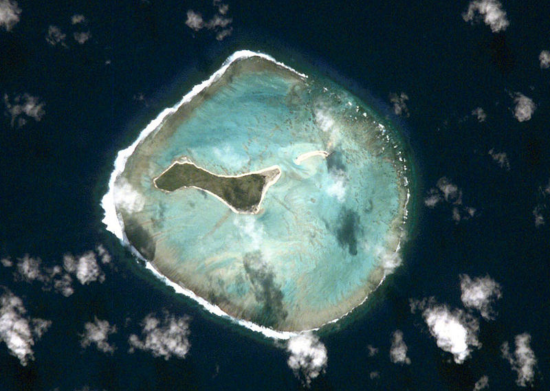 File:Oeno Atoll ISS002.jpg